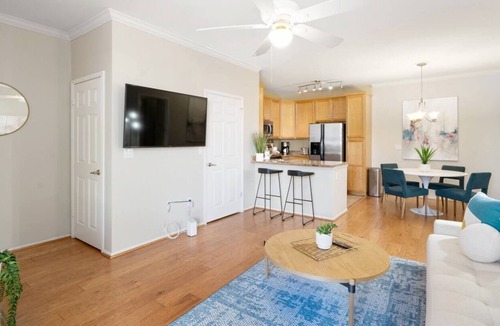 Desert Paradise Estates Condo | ❤ of Scottsdale✪Pool✪Balcony✪Smart TV✪Gym✪BBQ