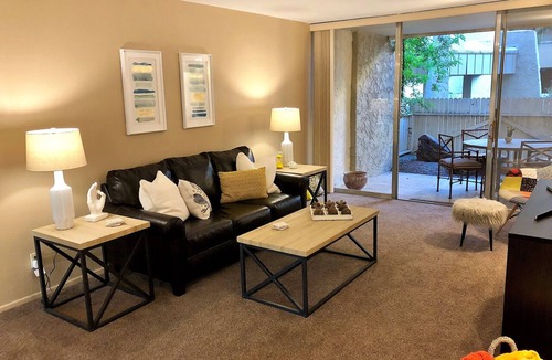 South Scottsdale Condo | Old Town Scottsdale Condo! Entertainment District!