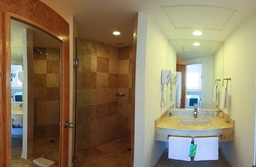 Coatzacoalcos Hotel | One Coatzacoalcos Forum