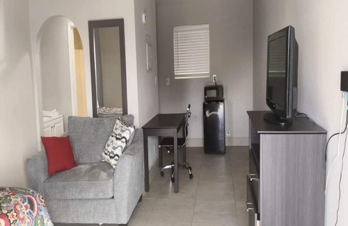 Mesa Apartment | One Queen Deluxe,Nsmk