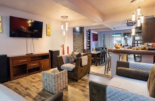 Lazaro Cardenas House | Our casa is your casa
