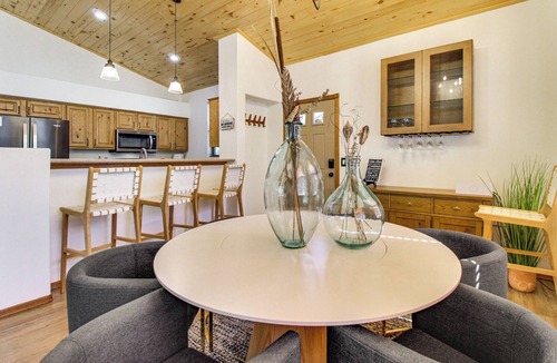 Torreon Cabin | Outdoor Oasis w/Fire Pit & Grill! Torreon Escape