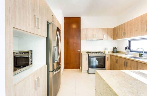Playa del Carmen House | Palmara Gated Community, Pool, Gym & Paddle Court