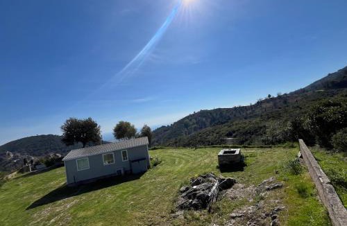 Chiatra Apartment | Panoramic mountain view, sea 15 min away with AC