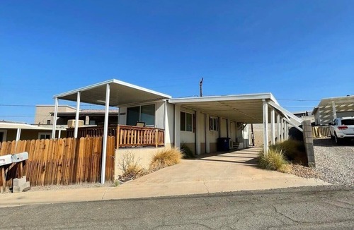 Cienega Springs House | Parker Strip House, close to the River