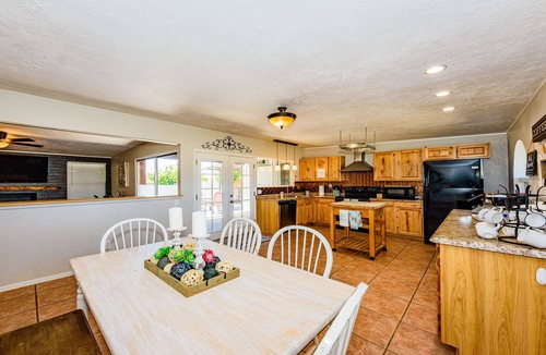 Hearthstone Hills House | Peaceful And Quiet Getaway ~ Pool and Hot Tub ~ Wonderfully Comfortable!