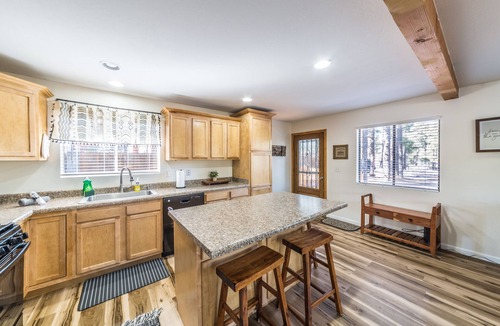 Show Low Cabin | Peaceful Show Low Cabin in the pines! 3 min to the lake!