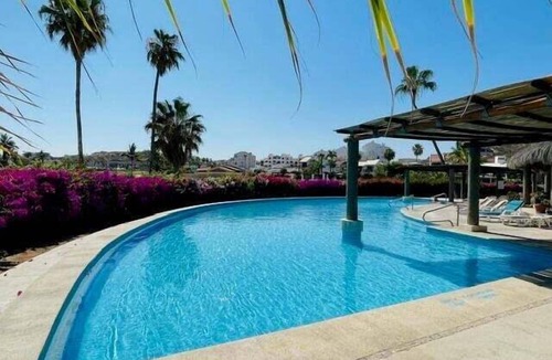 Campo de Golf Fonatur Apartment | Peninsula Luxury Condo Vidanta Golf & Beach Access