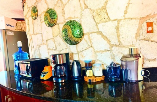 Akumal Apartment | Penthouse Lovely large 2 Bed, Walk to cenote & free access to Yal ku lagoon