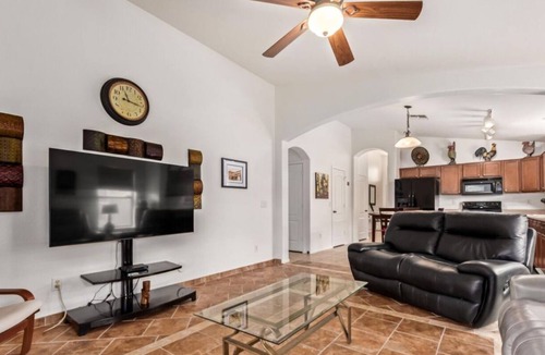 San Tan Valley House | Perfect 3-bedroom house w/putting green & AC in tranquil San Tan Valley