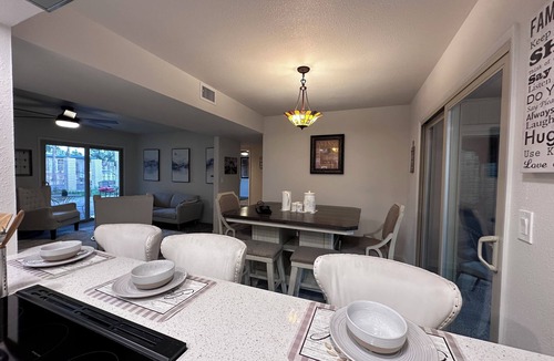 Sun City House | Perfect 3-bedroom Town-home in beautiful Sun City - 55+ Age Required