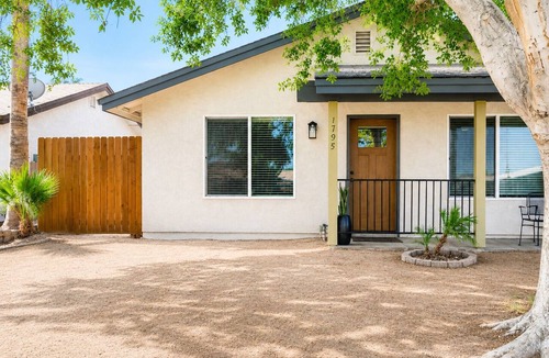 Yuma House | Pet-Friendly 3BR/2BA Retreat w/EV Charger Near MCAS, Hospitals & Key Employers