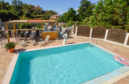 Bastelicaccia Apartment | Pet friendly apartment in Bastelicaccia