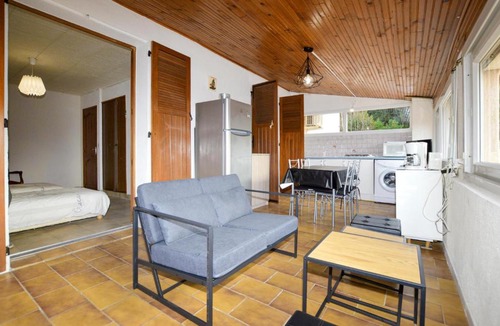 Bastelicaccia Apartment | Pet Friendly Apartment In Bastelicaccia