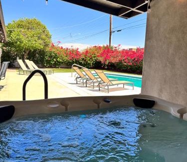 Papago Parkway House | Pet-Friendly Scottsdale Retreat by Leavetown Vacations