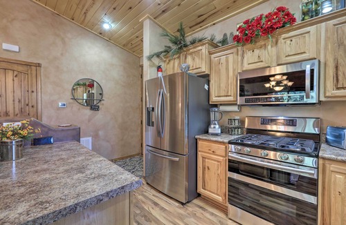 Torreon House | Pet-Friendly Show Low Townhome w/Deck & Grill!