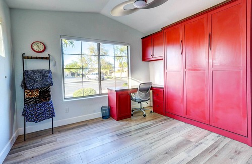 Roseview House | Pets Welcome! Group Retreat w/Pool in Surprise!