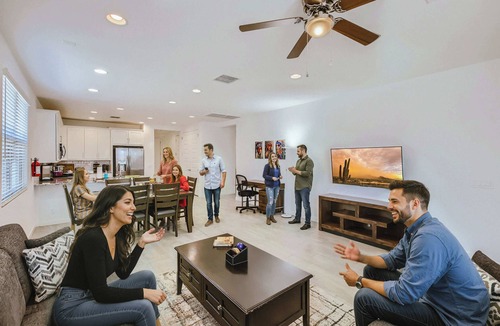 Estrella Village House | Phoenix 5BR-Pet Friendly-Backyard-Parking-Fast Wifi!