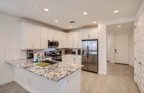 Estrella Village House | Phoenix 5BR-Pet Friendly-Backyard-Parking-Fast Wifi!