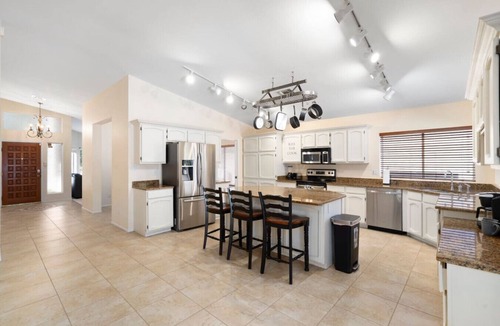 Paradise Valley Village House | Phoenix|Getaway|5BR|Pool|KingBeds|StringLights