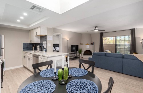 North Mountain Condo | Pickleball, 3 pools & hot tubs, gated community, free parking, New listing.