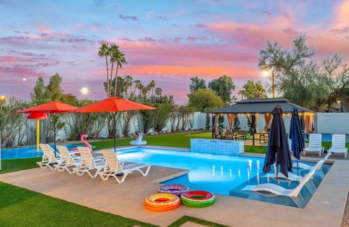 Sunburst Estates House | Pickleball Golf Heated Pool Splash Pad