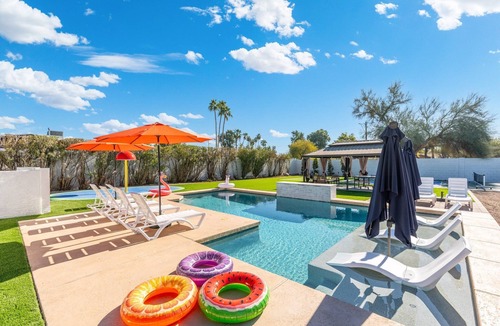 Sunburst Estates House | Pickleball Golf Heated Pool Splash Pad