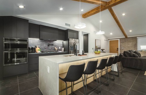 Park Scottsdale Nine House | Pickleball Palace- pickleball court, spa pool