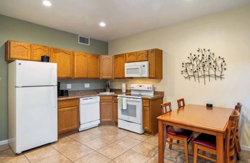 Pinetop Apartment | Pine-Grand Canyon by Roundhouse Resort and Spa