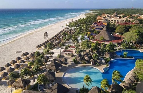 Playacar Villa | Playacar Beach House 10 PAX! the best location in playa! By Bookhap