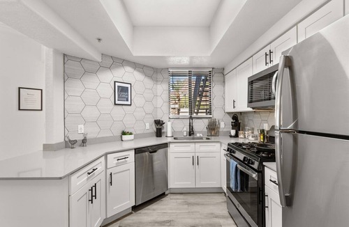 Tempe Condo | Pool, Gym & King Beds | Relaxing ASU Stay