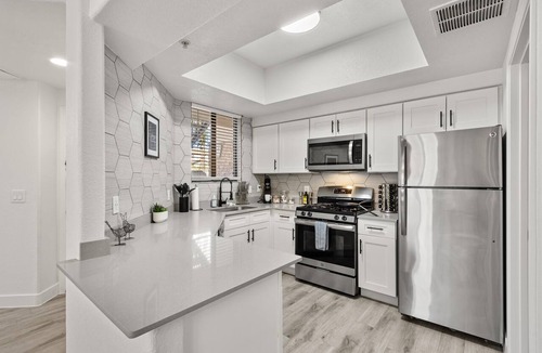 Tempe Condo | Pool, Gym & King Beds | Relaxing ASU Stay