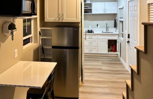 Perris Apartment | Pool & Hot Tub Access: Cozy Perris Tiny Home