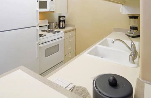 Canyon Corridor Condo | #Pool Paradise! Waterfalls and Poolside Bar & Grill!