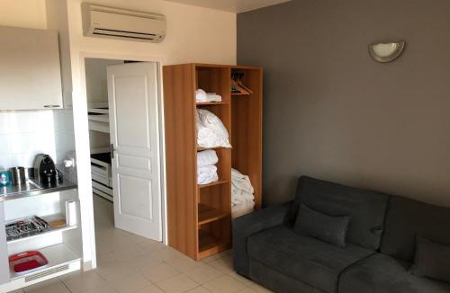Grosseto-Prugna Apartment | Porticcio centre plage à pieds, studio-cabine 4 Pers max