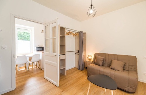 Guingamp Apartment | Practical & cozy studio - Guingamp town centre