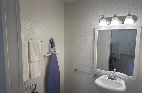 North Mountain Hotel | Premier Inns Metro Center