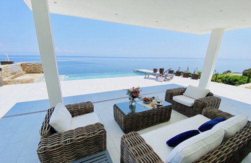 Pietracorbara Villa | Prestigious villa at the water's'edge - Pietracorbara