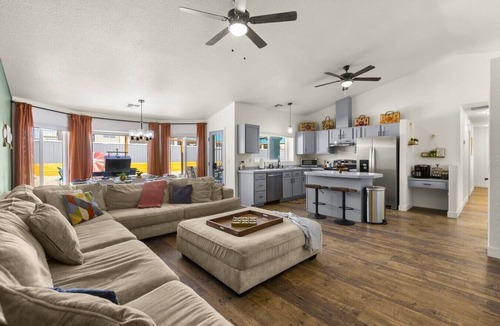 Sunridge Estates House | Prime Desert Oasis:Game Room| Parking|Pet Friendly