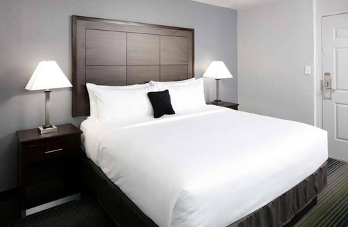 Downtown Tucson Hotel | Prime Location! Free Parking, Outdoor Pool, Close to Rialto Theatre