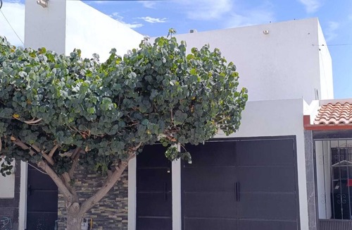 Torreon House | Private and secure suite 2 minutes from the airport