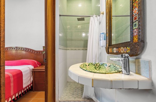 Las Glorias Hotel | Private Boutique Hotel, Groups Up to 48 Guests