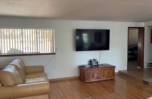 Prescott House | Private Cottage w/ King Bed & Sunset Views