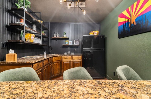Heatherwood Hills House | Private Home~Two Fire Pits~Salt Pool~Mini Golf~Theater~EARLY CHECK-IN