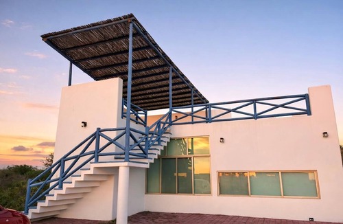Navolato House | Private home with jacuzzi and large terrace steps from the beach