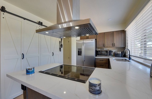 Metropolitan House | Private Pool Retreat Near Tucson Attractions