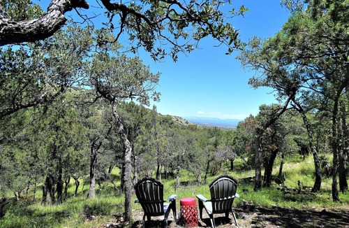 Sierra Vista Southeast Cabin | Private Ramsey Canyon Cabin: Bird Sanctuary & Trails