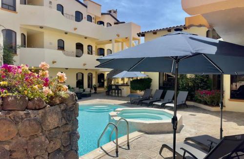 Playas de Rosarito Apartment | Puerto Nuevo Surf Casita las Palmas 1 BR with pool