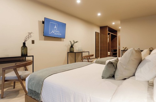Colonia Centro Hotel | Punta Alameda
