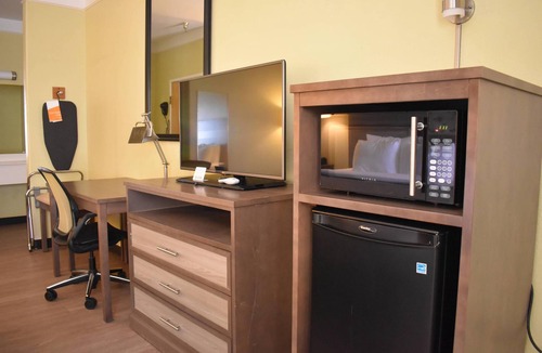 Allison Hotel | Quality Inn & Suites Gallup I-40 Exit 20